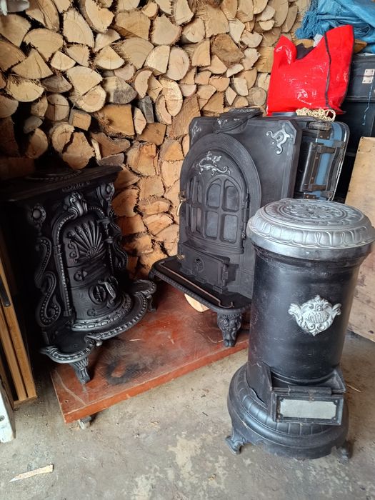 Pias em pedra antigas e várias Reservado