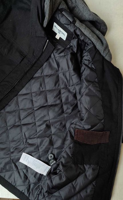 Billabong. Женская куртка карго с капюшоном. Размер М.