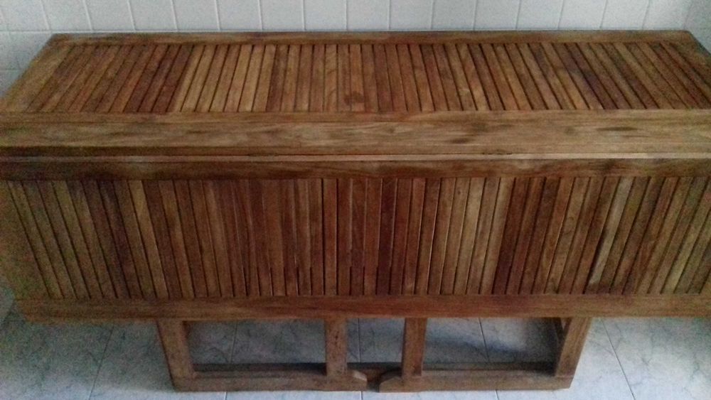 mesa dobrável em madeira maciça de teca