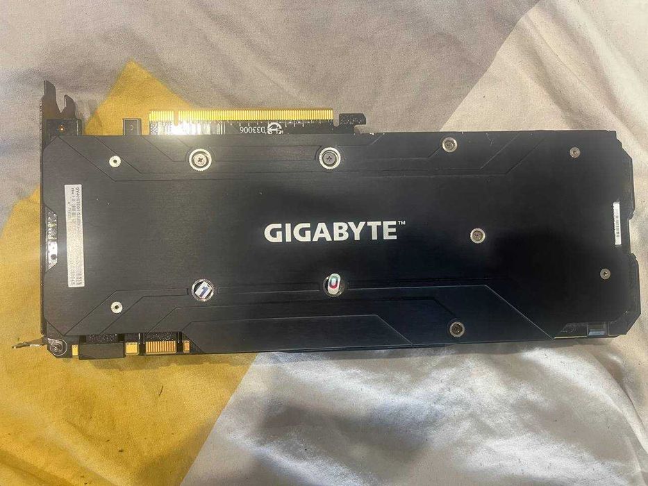 GeForce GTX 1070 8GB GIGABYTE Windforce | 3 кулери | Тиха та холодна