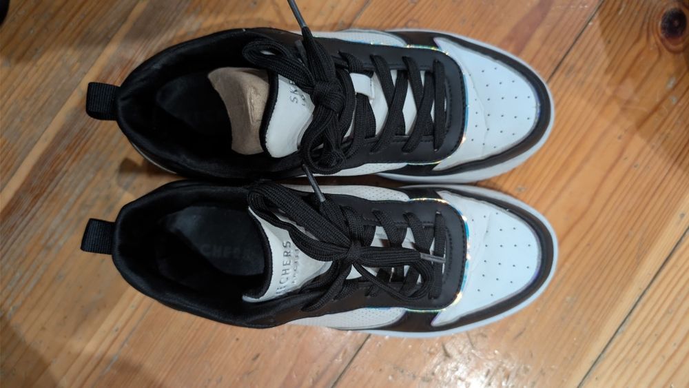 Кросівки Skechers для дівчинки