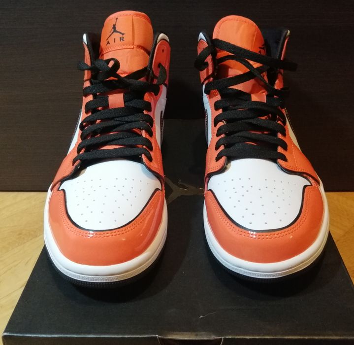 Buty Nike Air Jordan 1 Mid SE Turf Orange