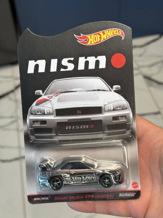 ミニカー Hot Wheels Nissan Skyline GT-R (BNR34) HOT WHEELS PREMIUM 1:43 Nissan Skyline GT-R (BNR34) HMD47
