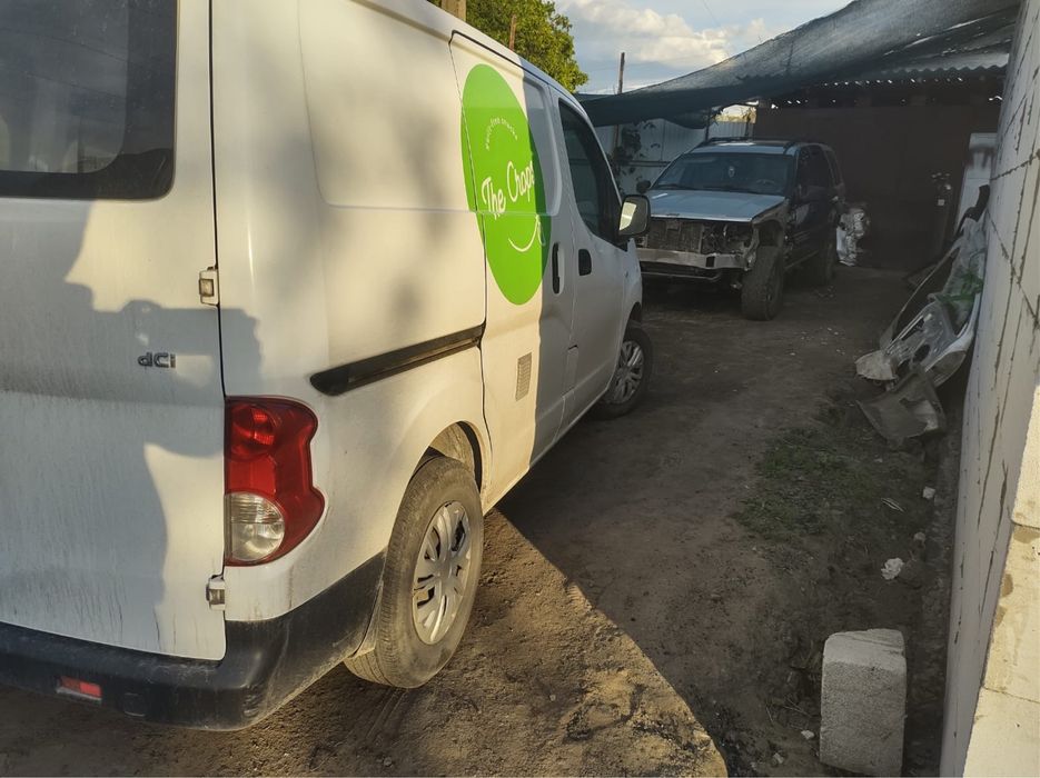 Nissan NV200 2015 • 1.5 Diesel • Без вложений