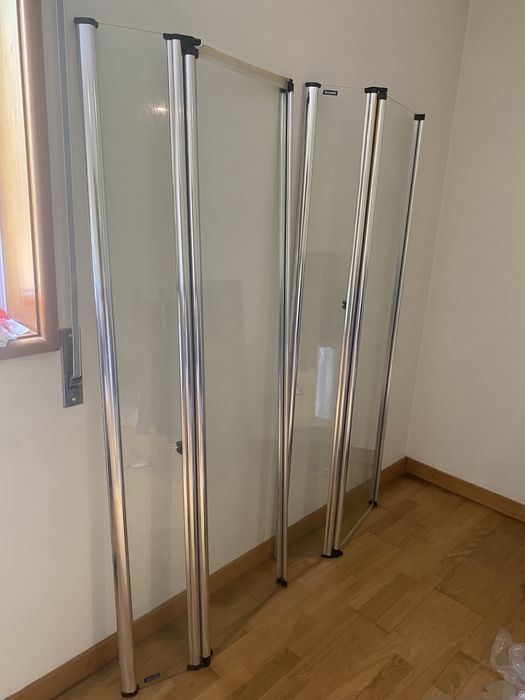 Divisorias Duscholux em bom estado