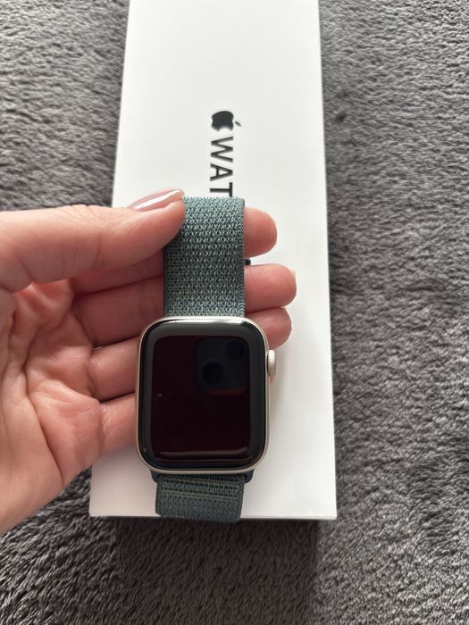 Годинник Apple Watch SE Starlight  Green Sport Loop MXEW3