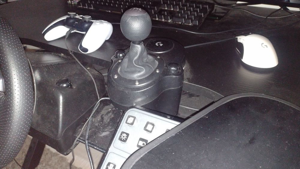 Logitech g920 + shifter