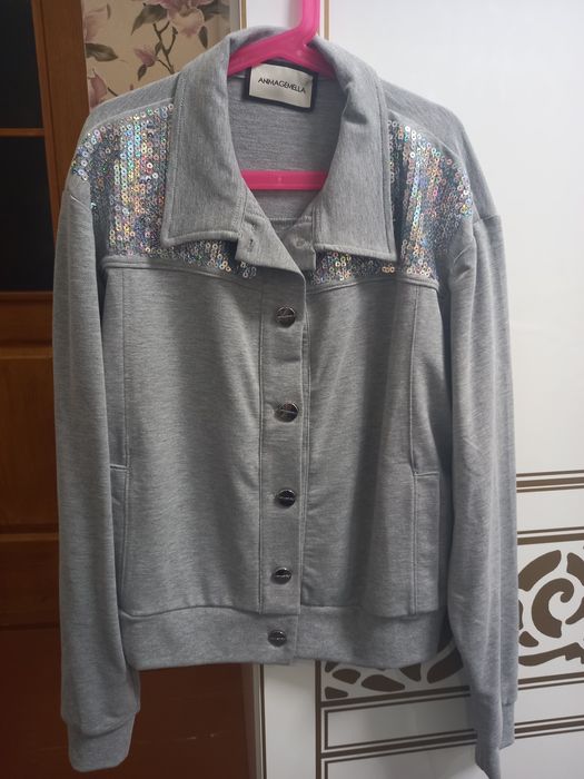 Нова, трикотажна кофта, Італія, стан ідеальний S