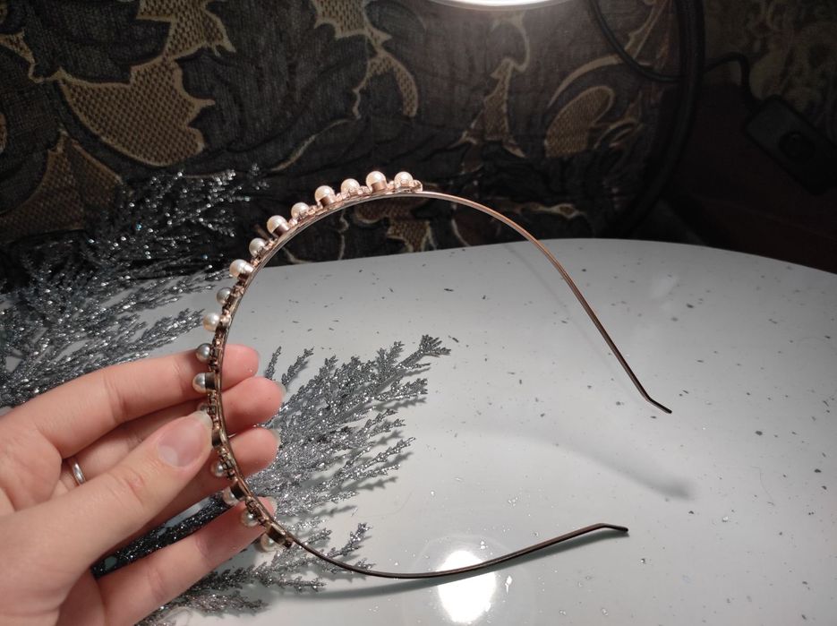 Обідок, обруч, діадема для волосся. Прикраса для волосся. Заколка