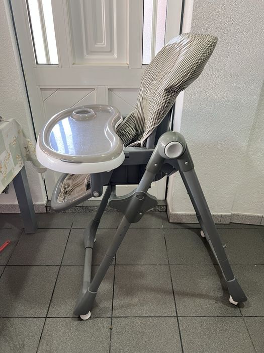 Cadeira de refeição de bebé/criança