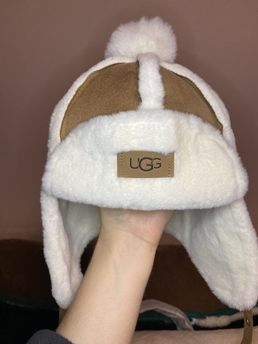 Шапка вушанка UGG