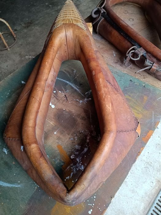 Rodas de carroça e outros