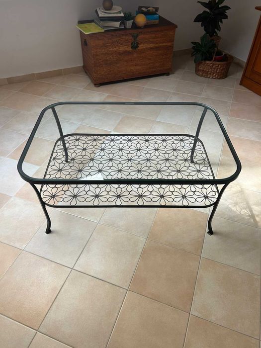 Mesas coffee table, black/clear glass