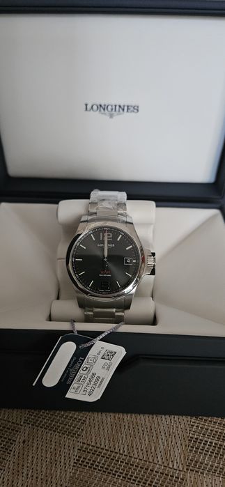 Новий оригінальний швейцарський годинник Longines Conquest VHP новий в плівках + тревелкейс Оригінал