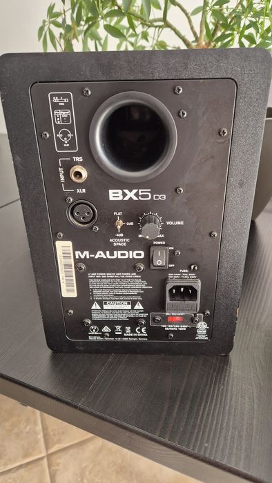 Par monitores M-Audio BX5 D3