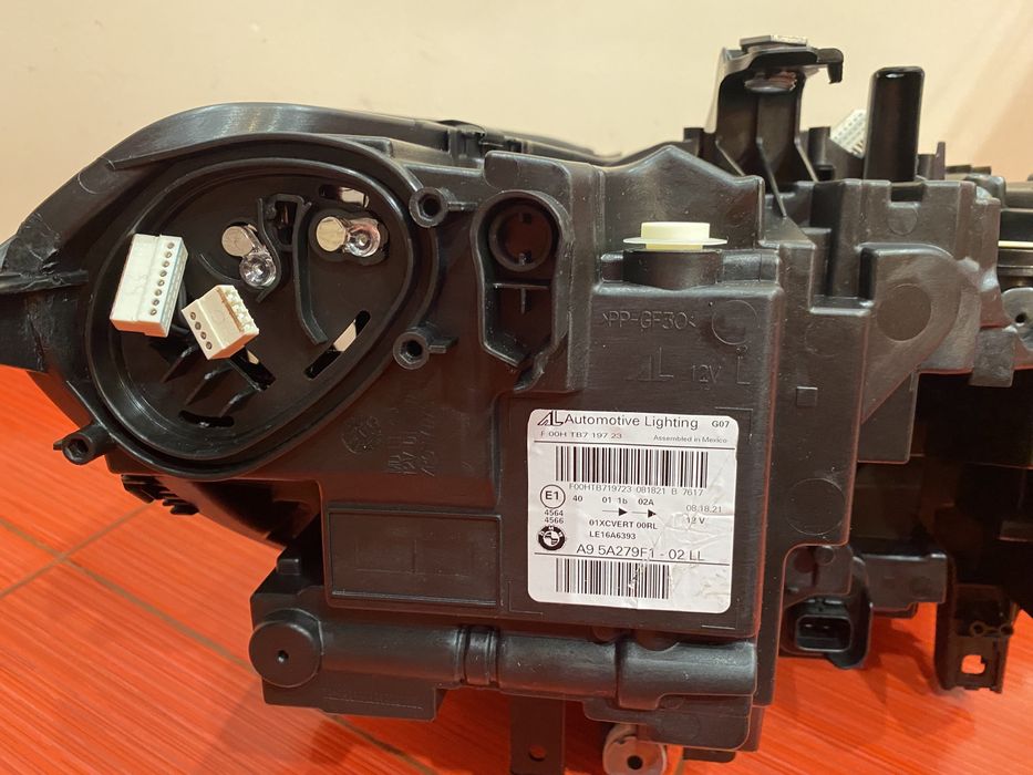 Фара ліва права BMW X7 G07 Laser LED Європа - LED Америка