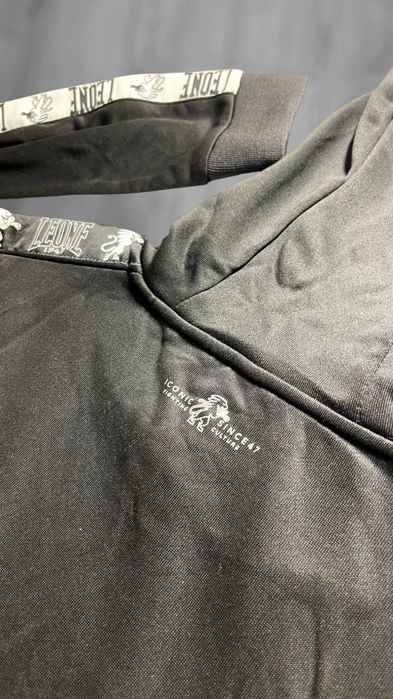 Худі Leone Iconic