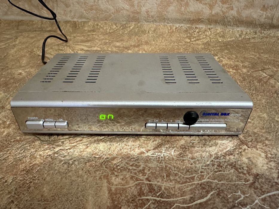 приставка для супутника digital box 4100C