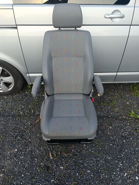 Fotel pasażera prawy VW t5 t5 lift airbag jak nowy