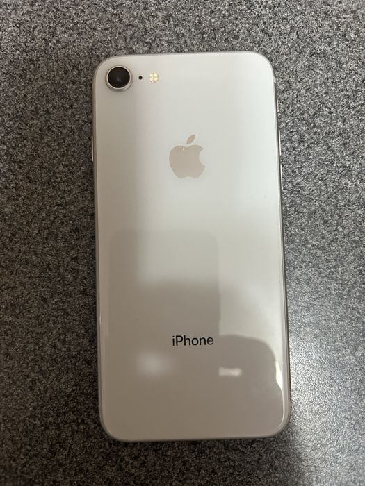 iPhone 8 64Gb розовый