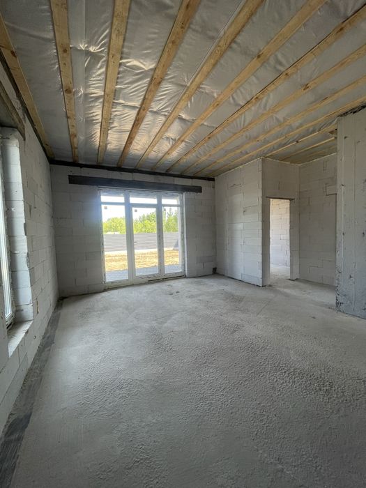 House in Hnativka, Buchanskyy rayon - More