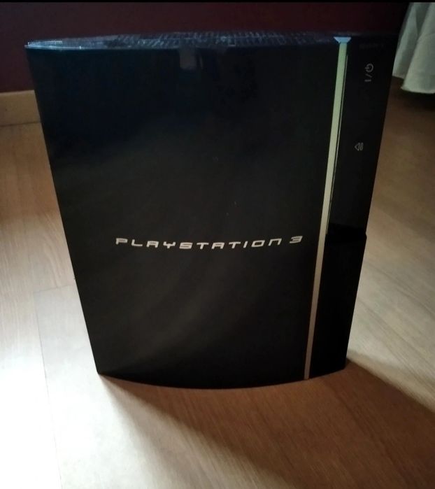 PS3 avariada para peças