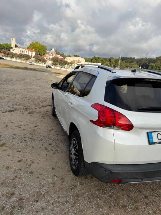 Peugeot 2008 1.2Vti Allure — photo 4