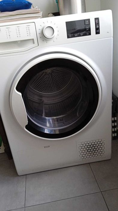 Máquina de secar roupa Ariston 9kgs