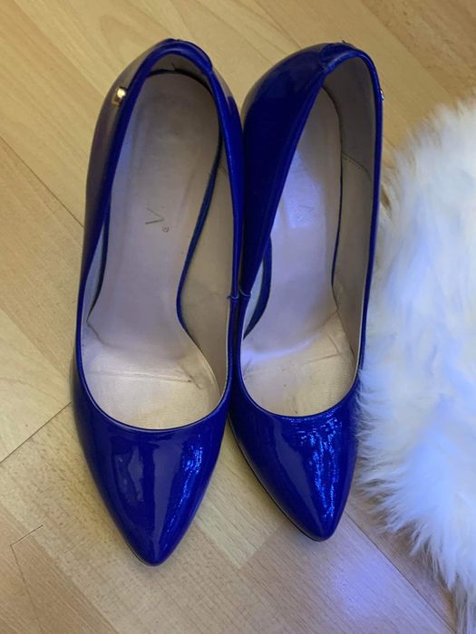 Czółenka szpilki Venezia roz. 38 niebieski kobalt granat