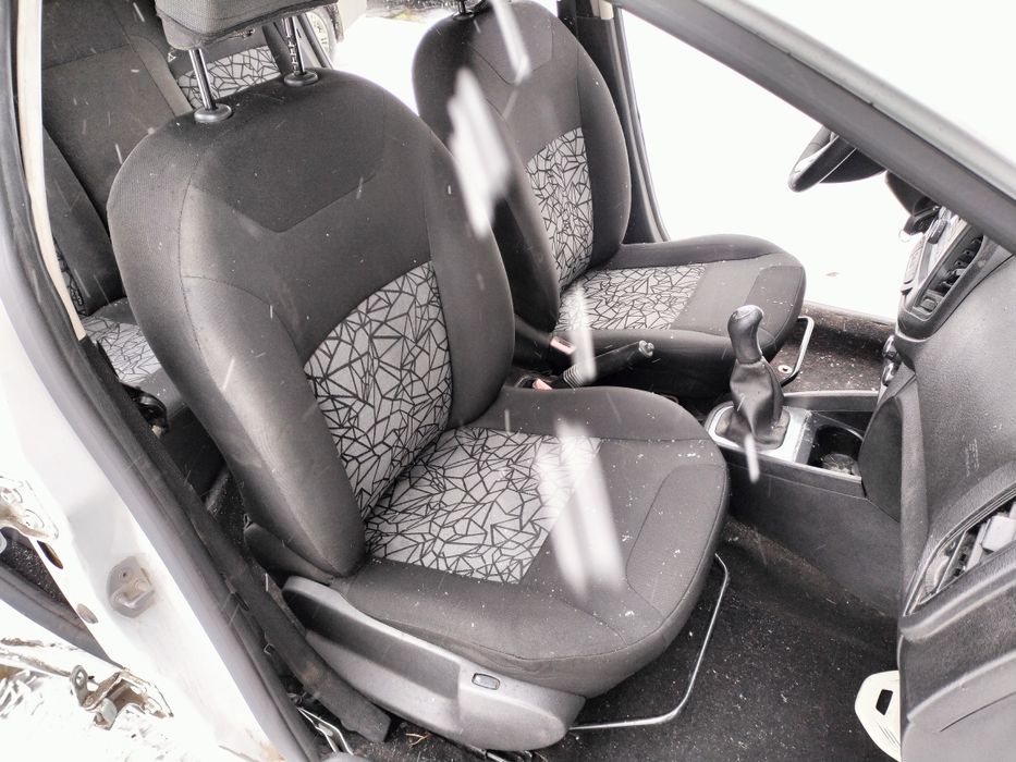 Сидіння Lada Xray