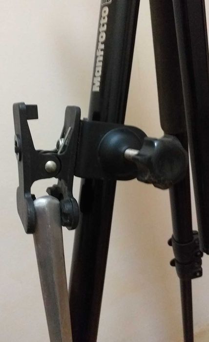 Clamp regulável com Pinça