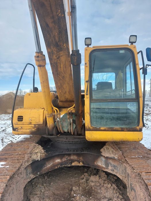 Екскаватор Hyundai ROBEX 210LC-7