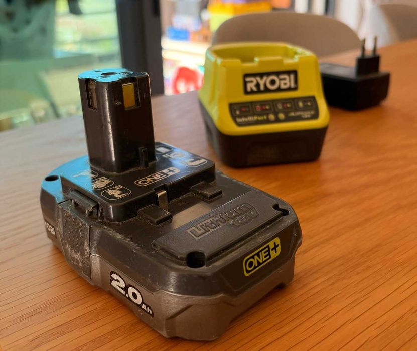 Kit Ryobi Aparafusadora R18DD3 + Bateria 2.Ah RB18L20