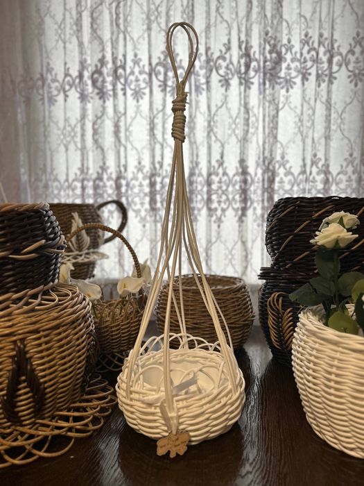 Кашпо з ротангу