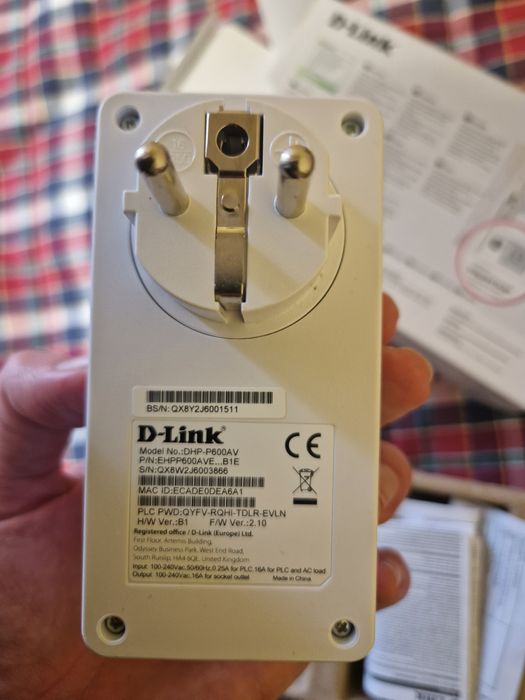 D-Link AV2 1000 HD Powerline Passthrough Starter Kit