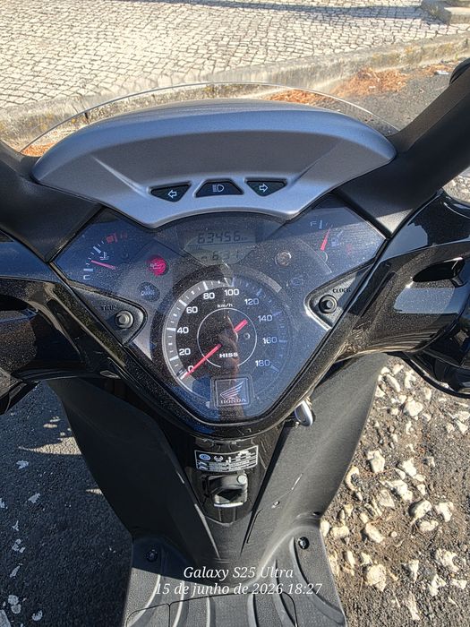 Honda SH300i possível troca por + cilindrada (reservada até sábado dia 5)