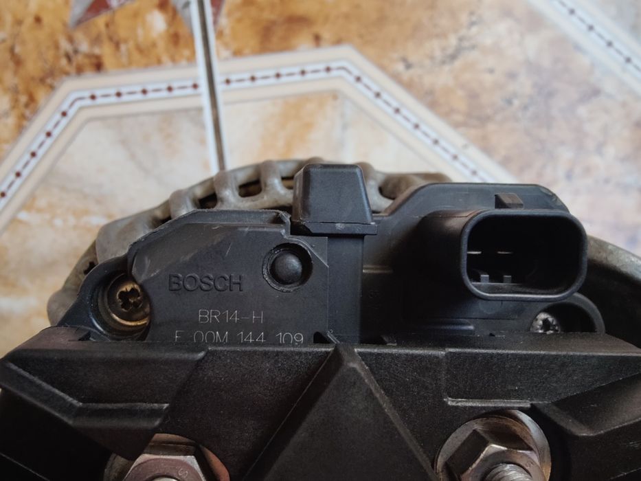 Генератор 120А Bosch Opel Corsa D, Meriva B