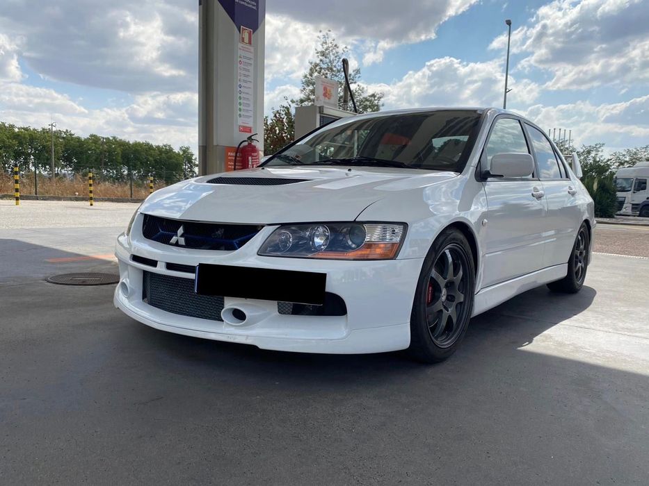 Mitsubishi Lancer Evolution IX