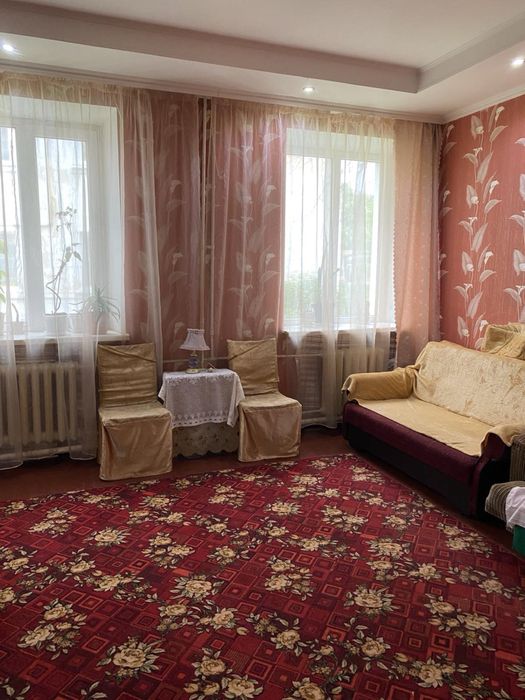 Продам 2 кім квартиру у центрі біля парку Вовка Андрія