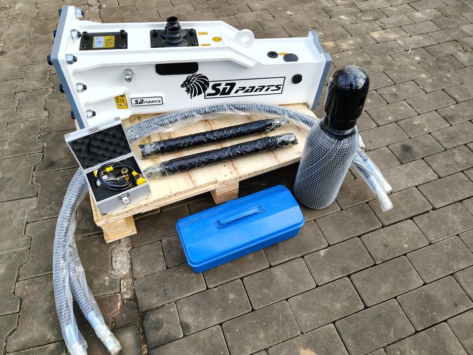 Młot hydrauliczny 135kg do mini koparki