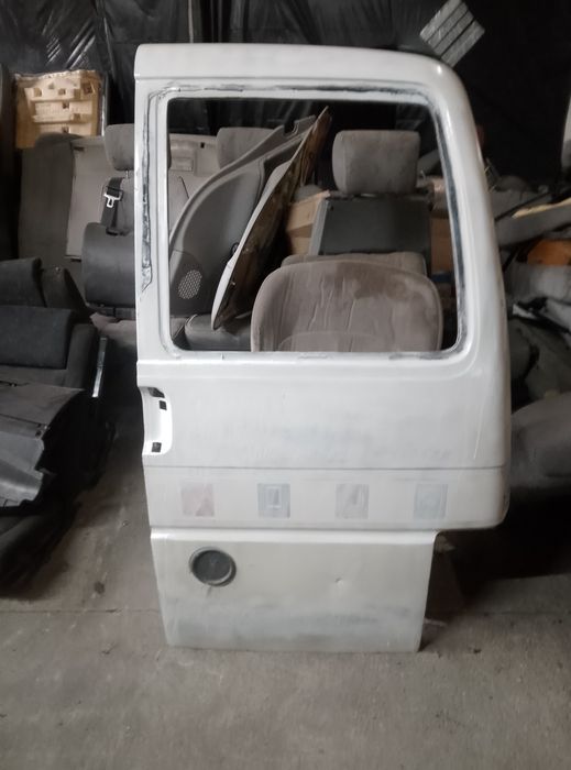 VW T4 Drzwi prawe tylne gole bez zamków