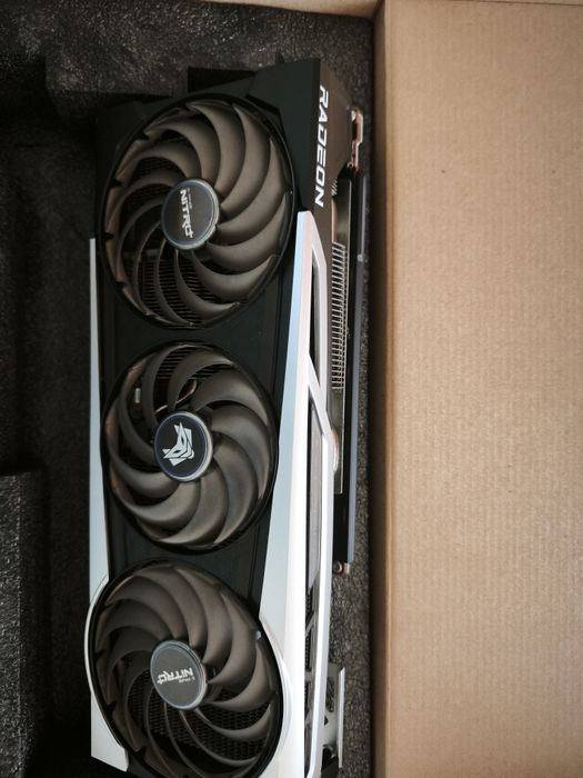 Sapphire AMD Radeon RX 6800 XT Nitro+ Special Edition 16GB – Para Peças