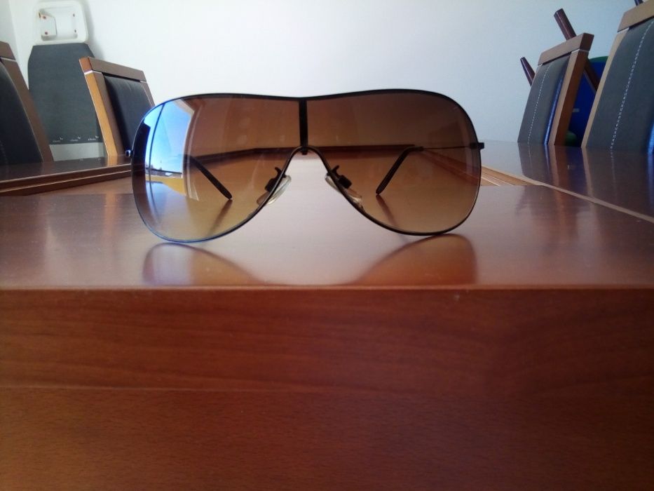 òculos em bom estado