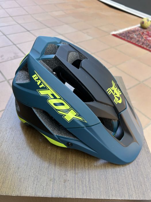 Capacetes de btt em bom estado. Veja pf o descritivo