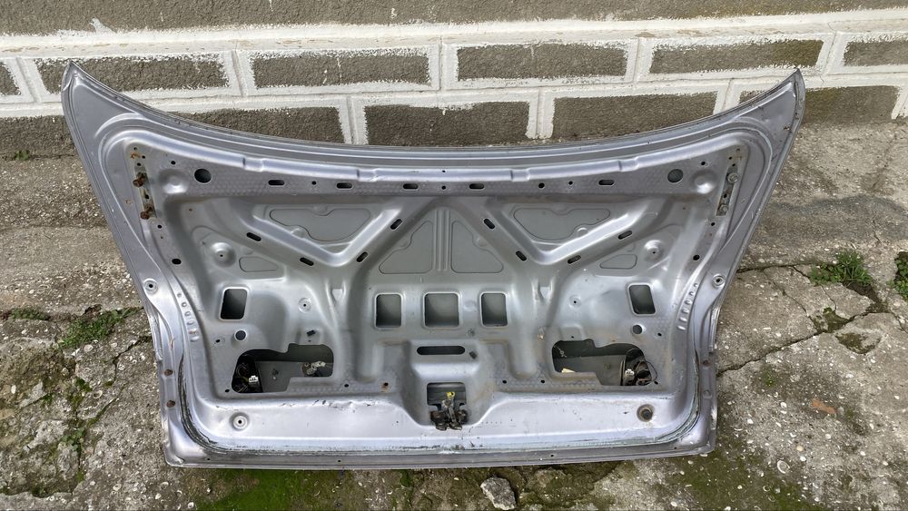 Крышка багажника Nissan Maxima A32