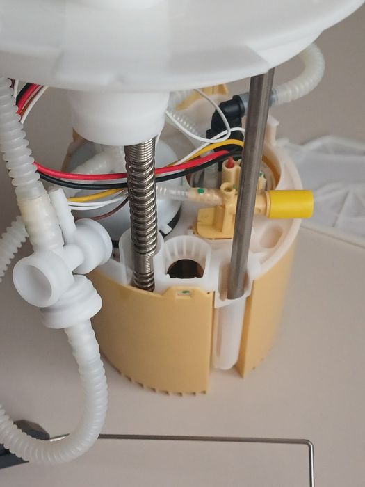 Модуль паливного баку Land Rover