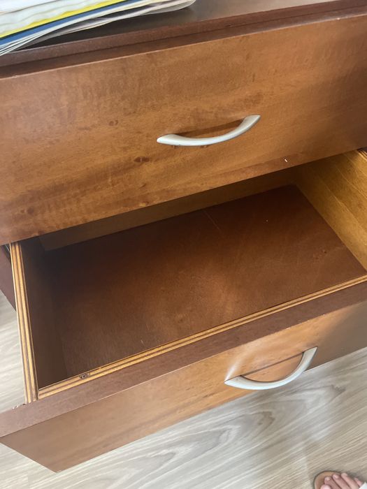 Móvel de arrumação com secretária