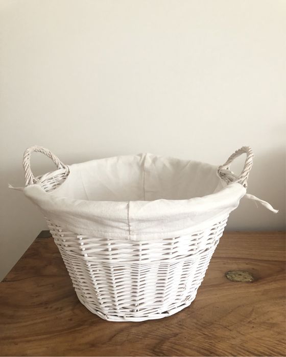 2 Cestos palhinha brancos Zara Home Novos, cabides veludo