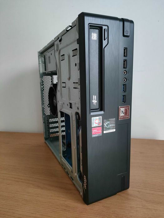 Komputer SFF Ryzen 5 3400G / RX Vega 11 (mały PC , media center)