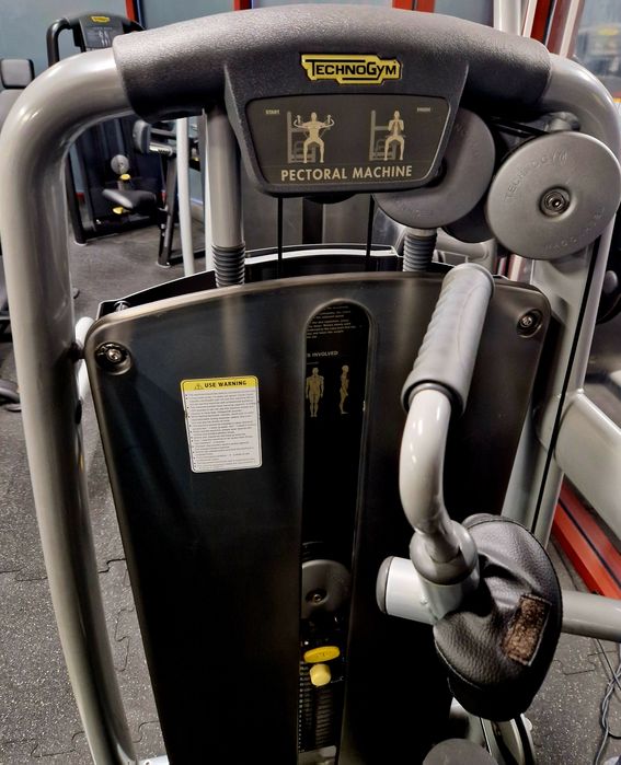 Sprzedam maszynę  buterfly Technogym